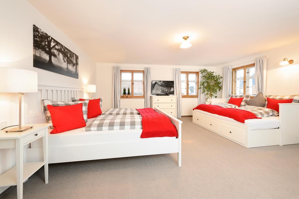 "Viktoria Ferienhaus" - Annehmlichkeiten Von 4-Sterne Familien-Und Wellnesshotel Viktoria Koennen Mitbenutzt Werden Oberstdorf Exterior foto